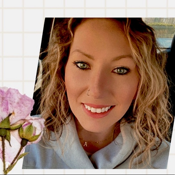 Meet your Posher, Ashley! - Picture 5 of 16